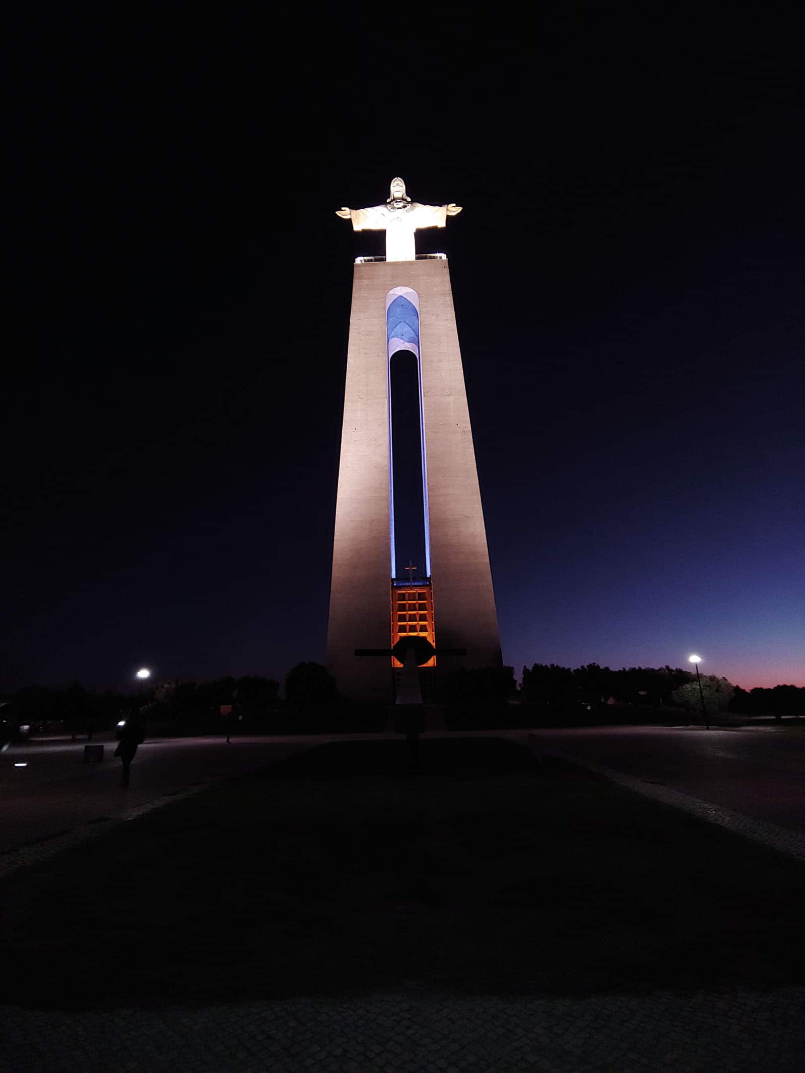 Night at Cristo Rei