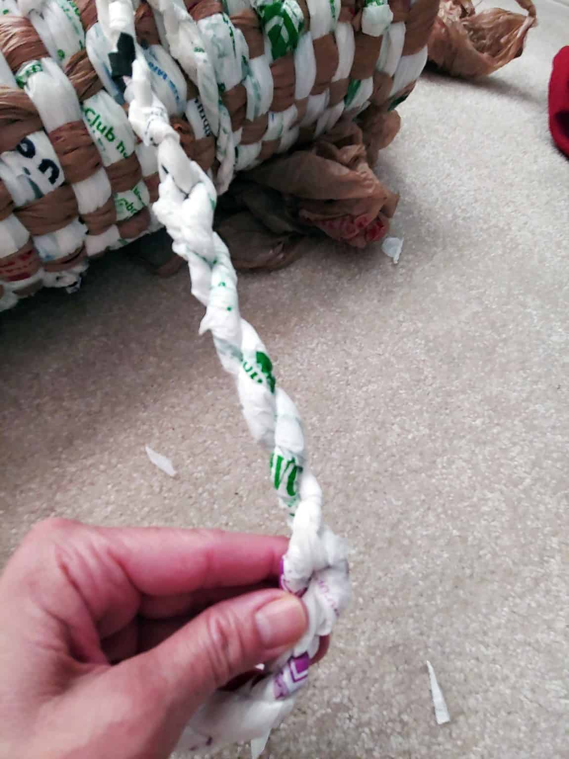 7 Steps to Making Sleeping Mats from Recycled Plastic Bags Teyla