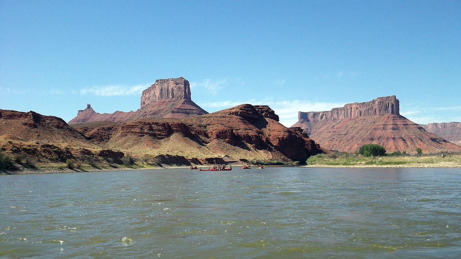 Rafting on the Colorado River 1